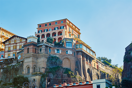 Ngày 08: Naples, Ý