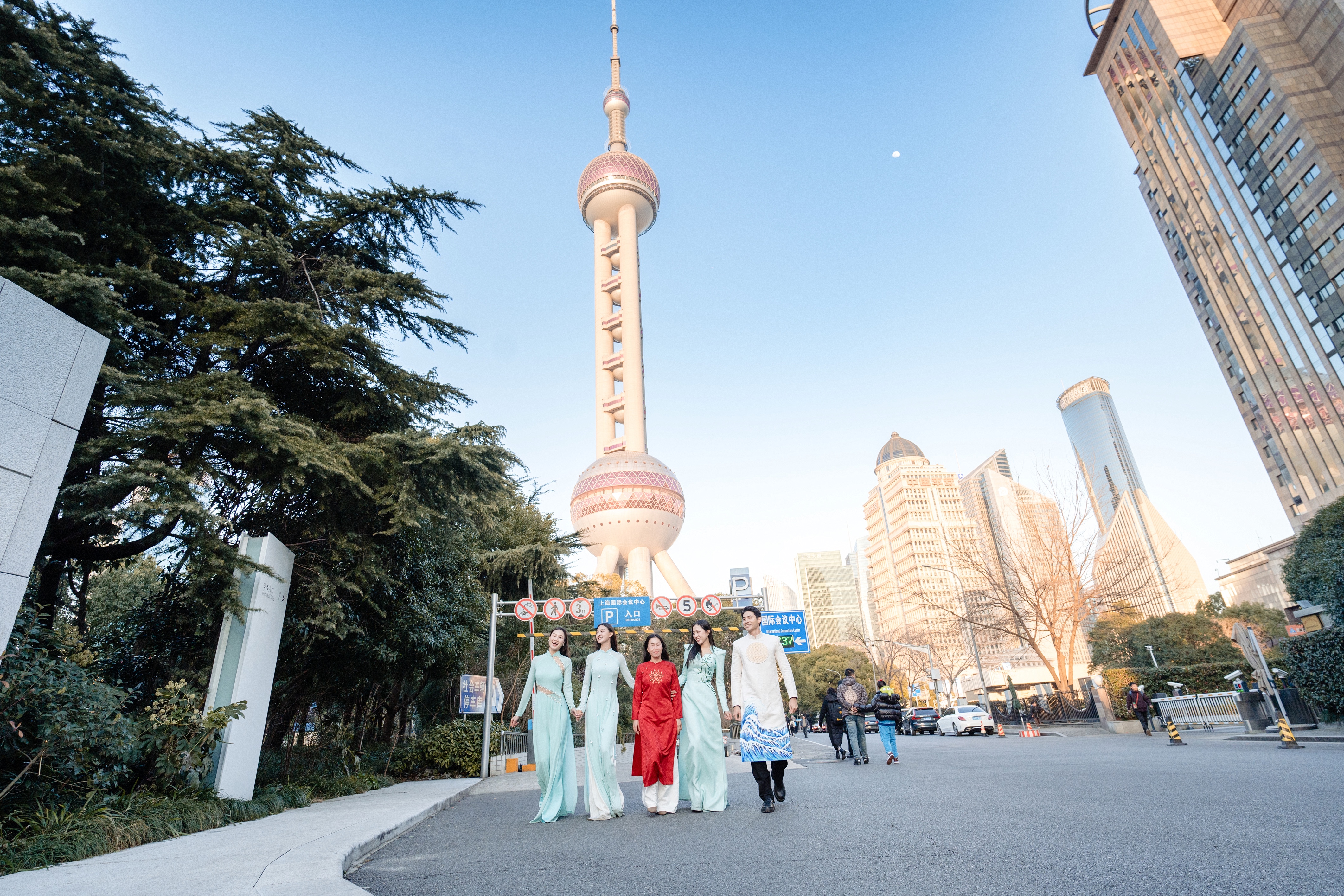 Ngày 1: Tp. Hồ Chí Minh – Thượng Hải | Trung Quốc