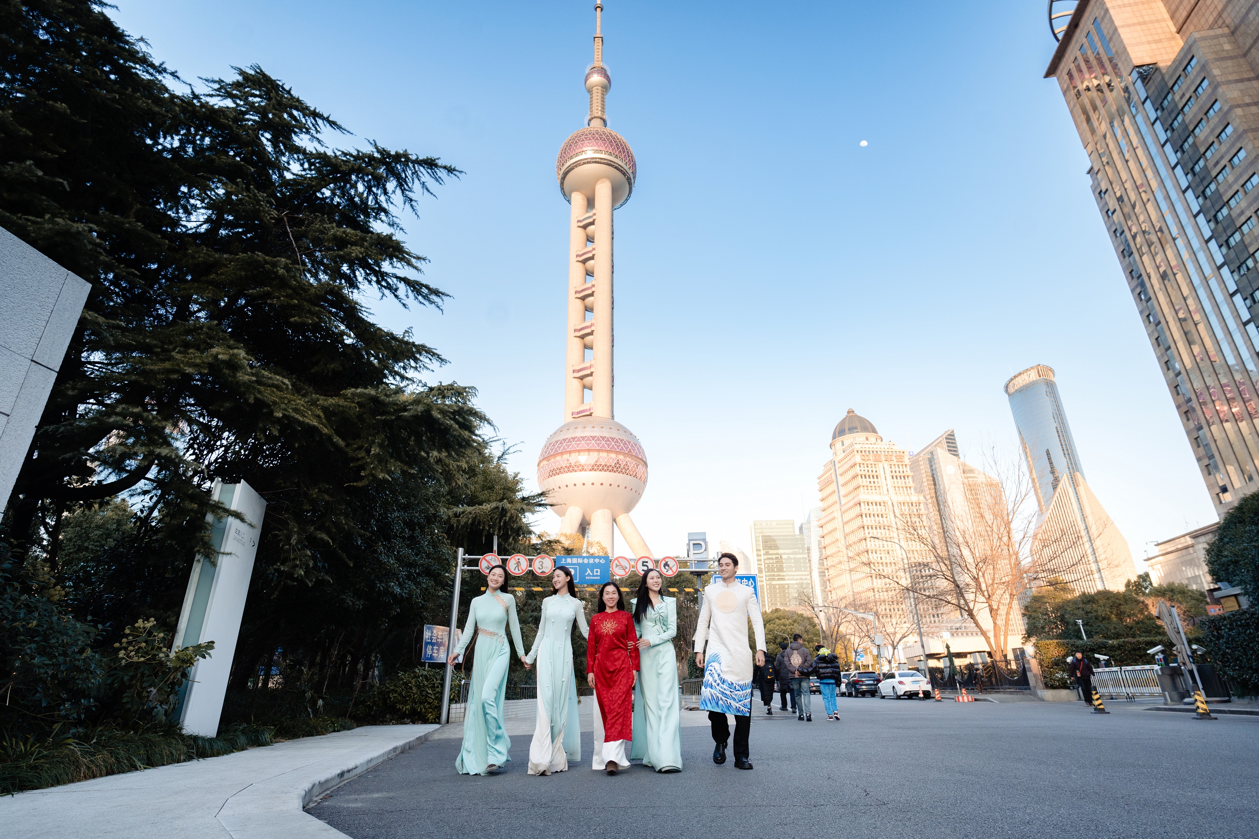 Ngày 1: Tp. Hồ Chí Minh – Thượng Hải | Trung Quốc