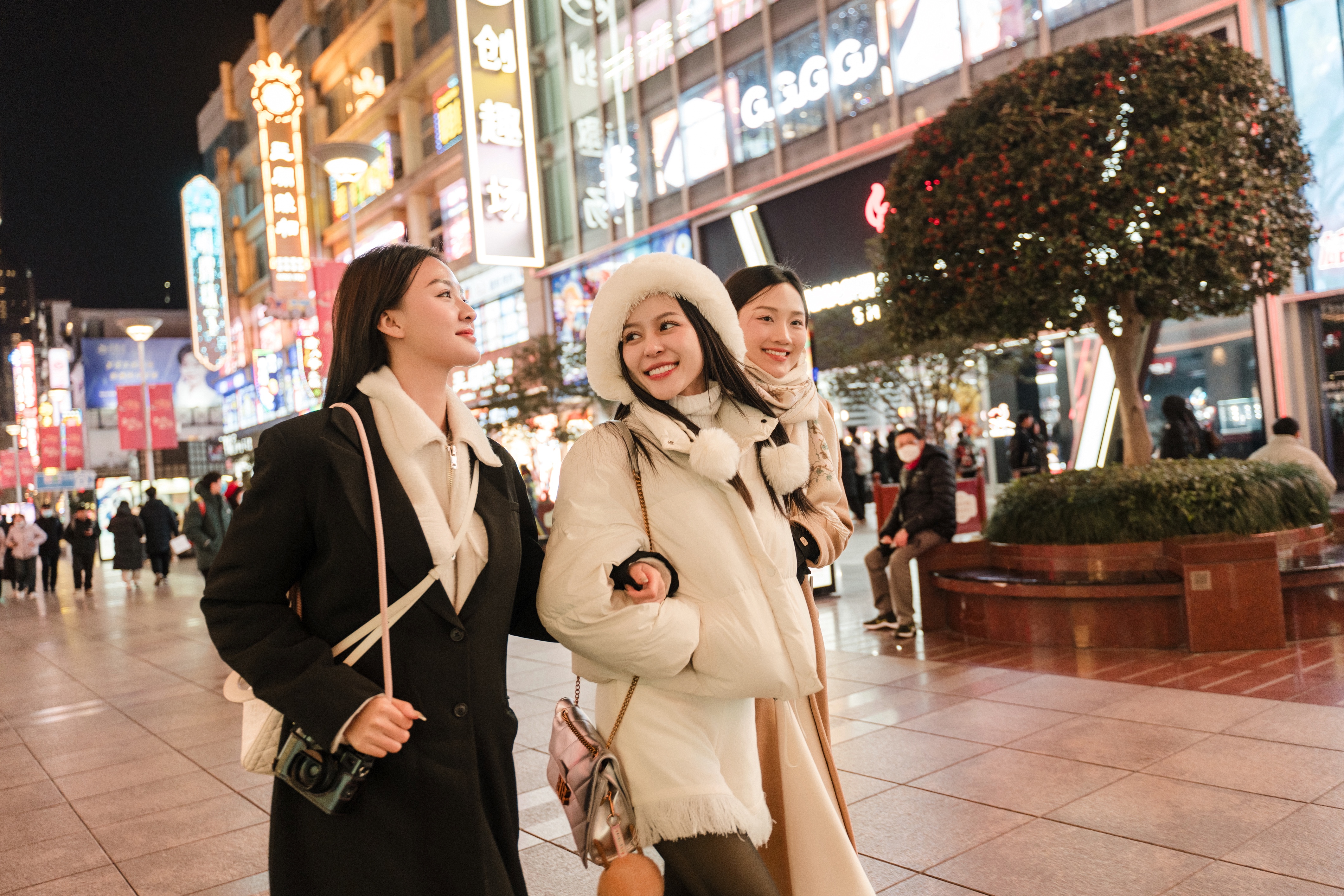 Ngày 1: Tp. Hồ Chí Minh – Thượng Hải | Trung Quốc