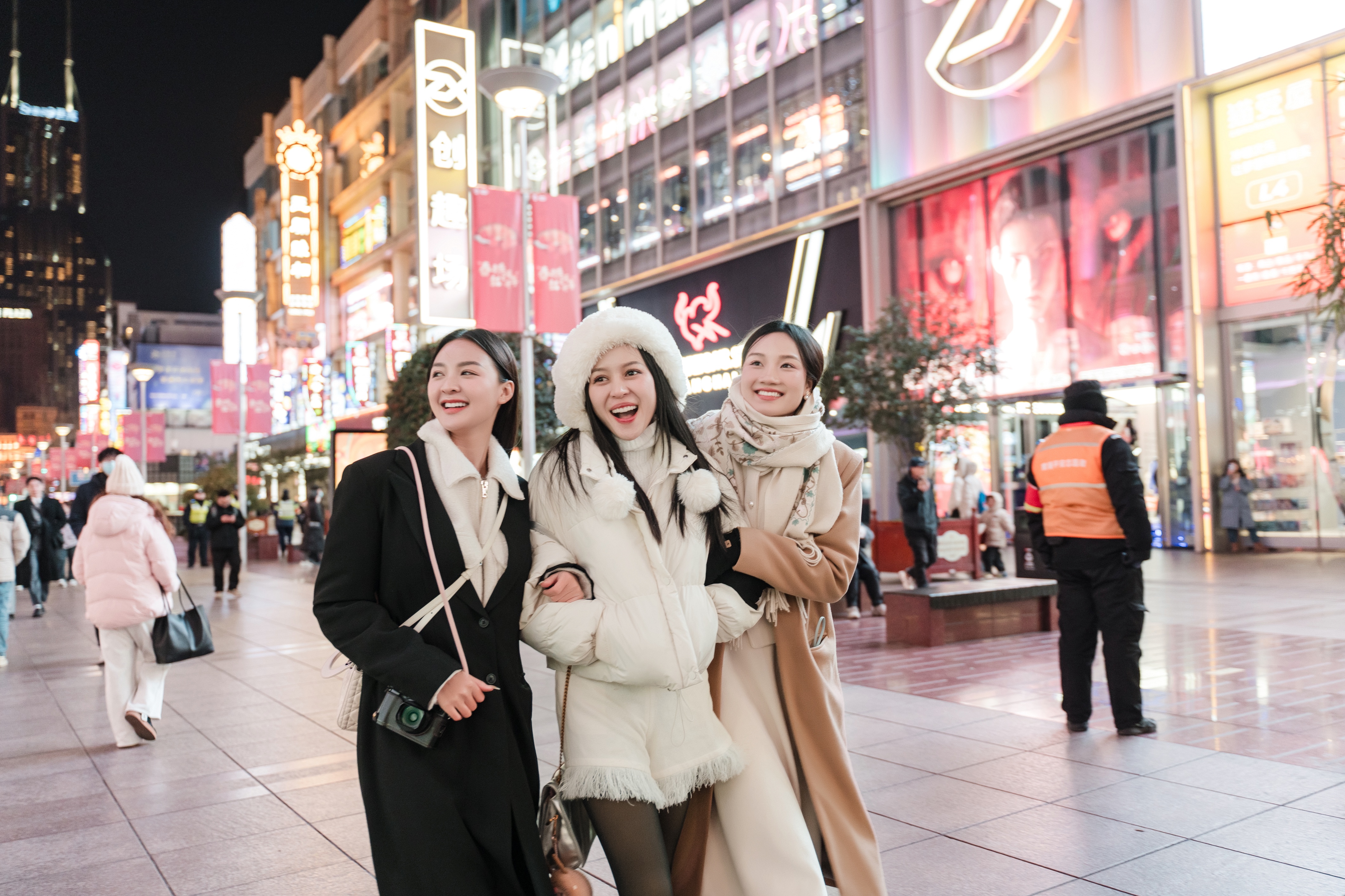 Ngày 1: Tp. Hồ Chí Minh – Thượng Hải | Trung Quốc