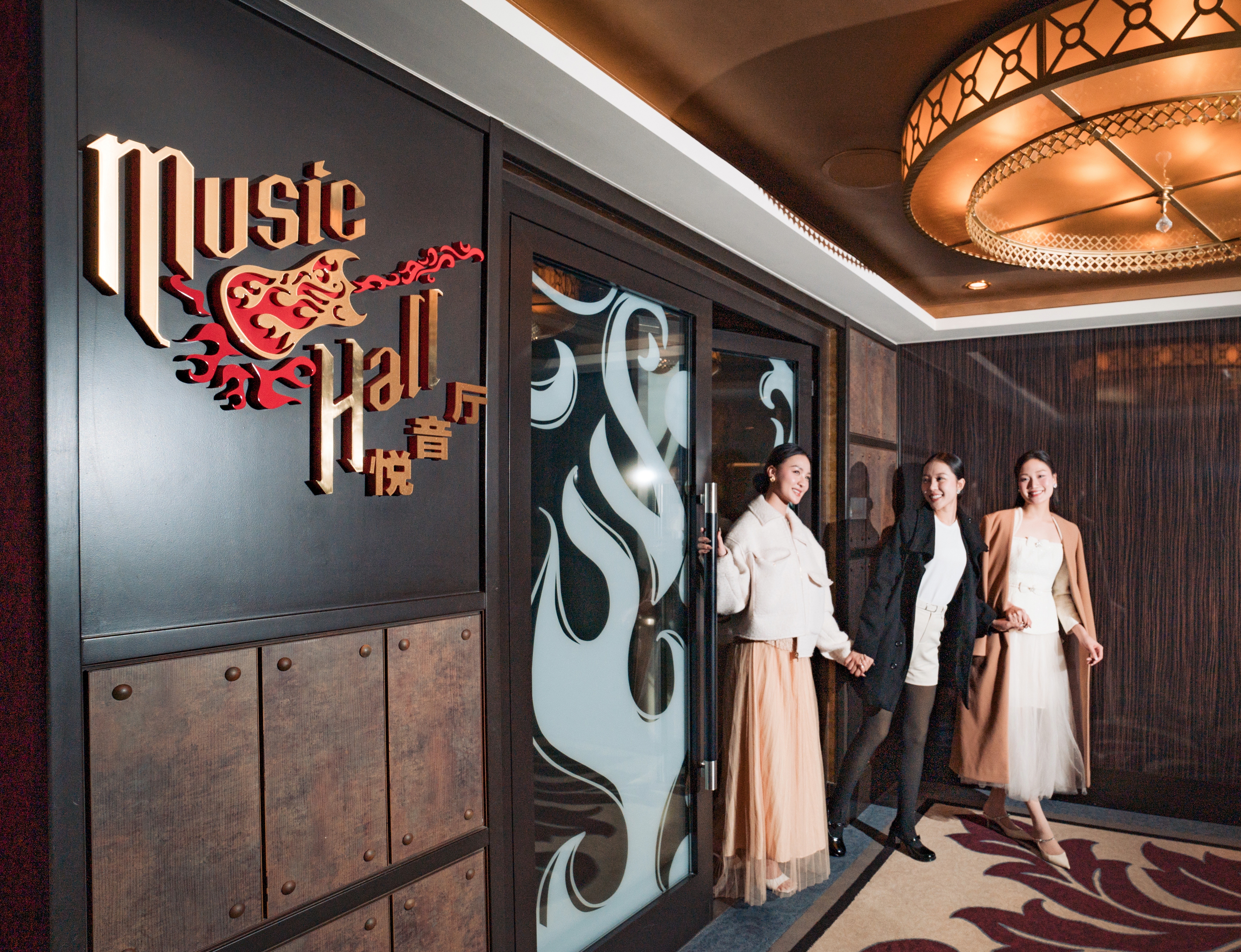 Ngày 3: Trải Nghiệm Du Thuyền