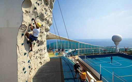 Ngày 06: Thư giãn trên du thuyền