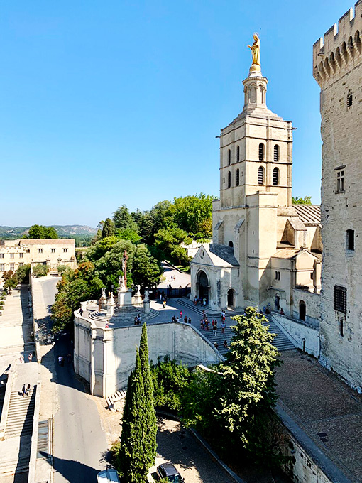 Ngày 3: Nice - Avignon, Pháp