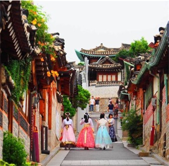 Ngày 3: Seoul, Hàn Quốc - Mùa Hoa Xuân