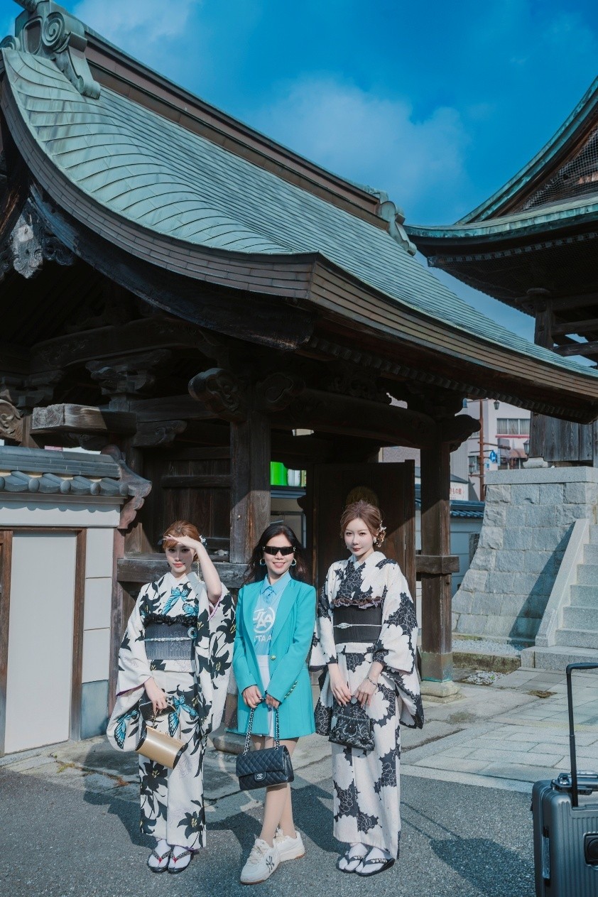 Ngày 4: Fukuoka – Nhật Bản (Mùa Hoa Tử Đằng & Trải Nghiệm Cuối Xuân Kyushu)