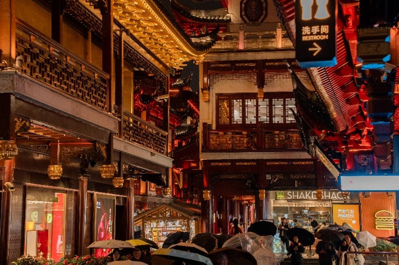 Ngày 1: TP.HCM – THƯỢNG HẢI | SHOW – PHỐ CỔ