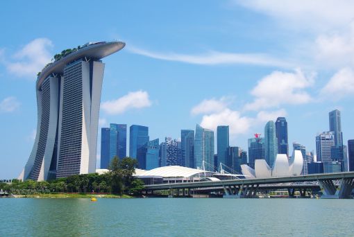 Ngày 1: Tp Hồ Chí Minh ✈ Singapore