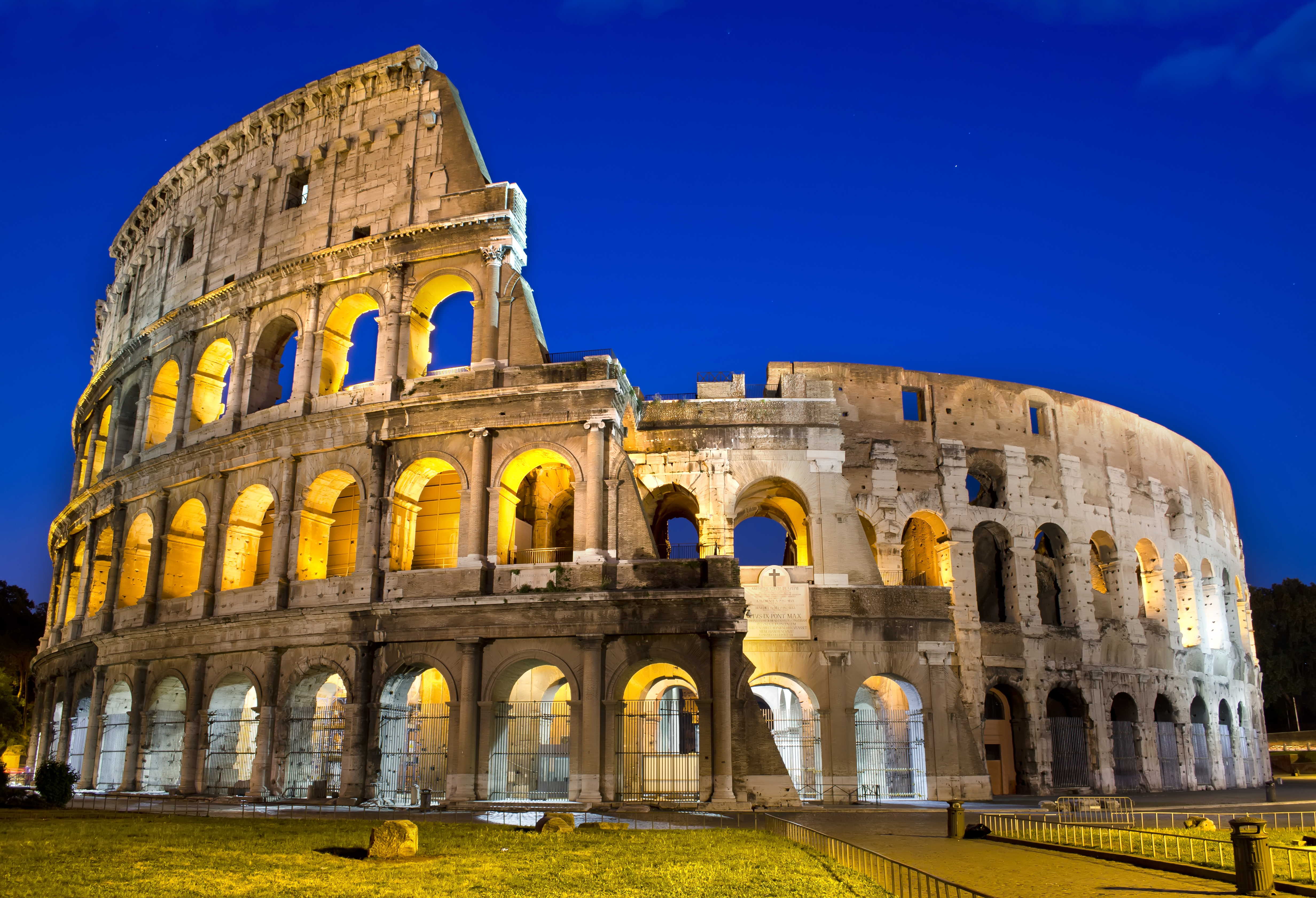 Ngày 2: Istanbul - Rome, Ý