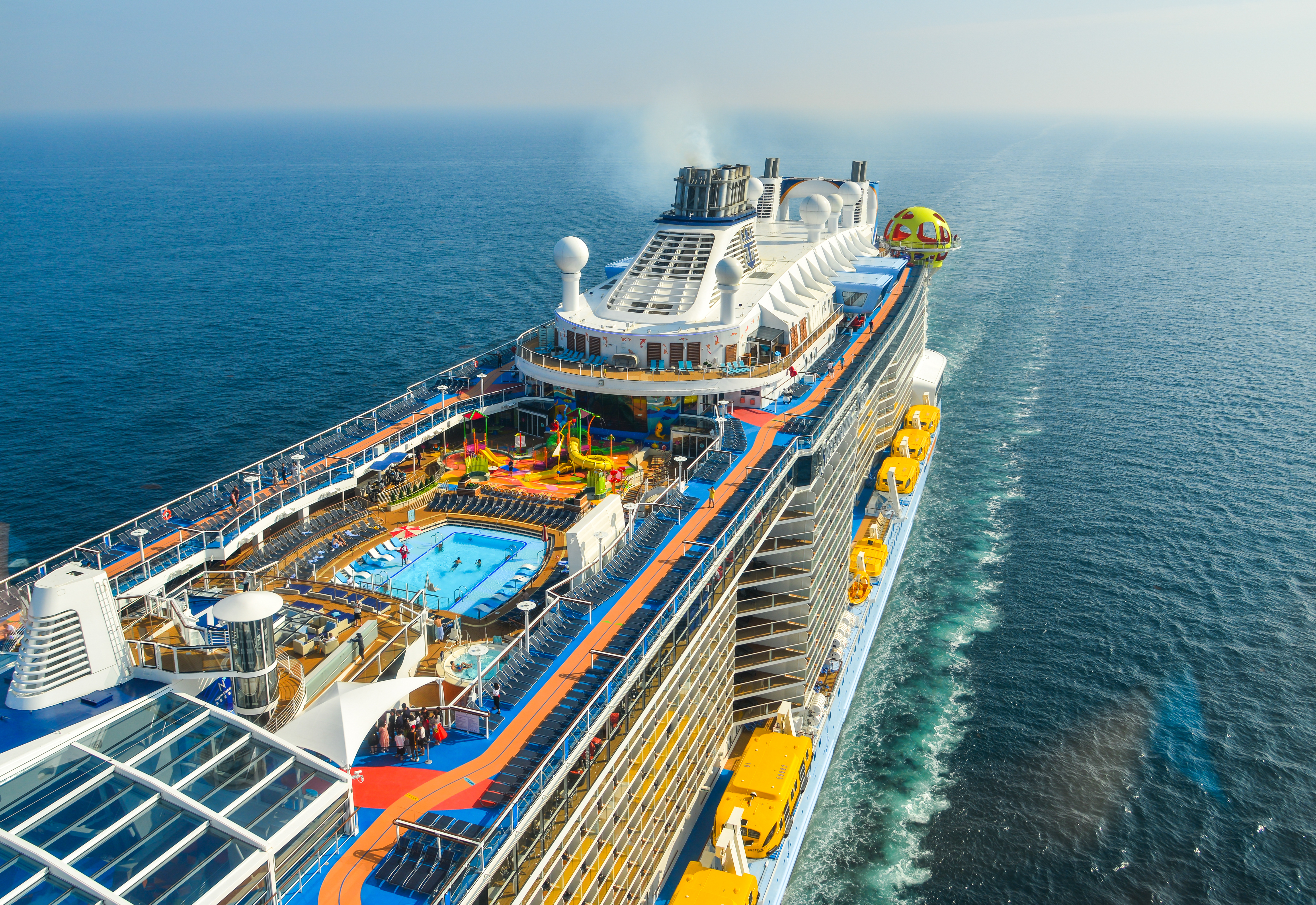 NGÀY 2: Cruising Day | Sống trọn nhịp điệu giữa đại dương
