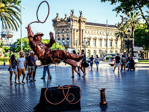 Ngày 2: Barcelona, Tây Ban Nha - Du thuyền