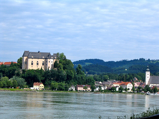Ngày 06: Grein - Weissenkirchen, Áo
