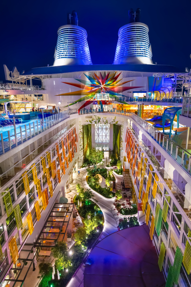 Ngày 8: Thư giãn trên du thuyền