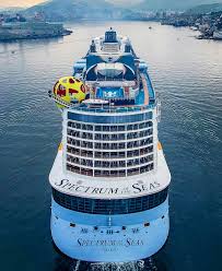 Ngày 7: Trải Nghiệm Du Thuyền