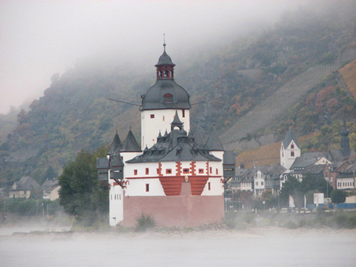 Ngày 06: Rudesheim - Rhine Gorge - Koblenz
