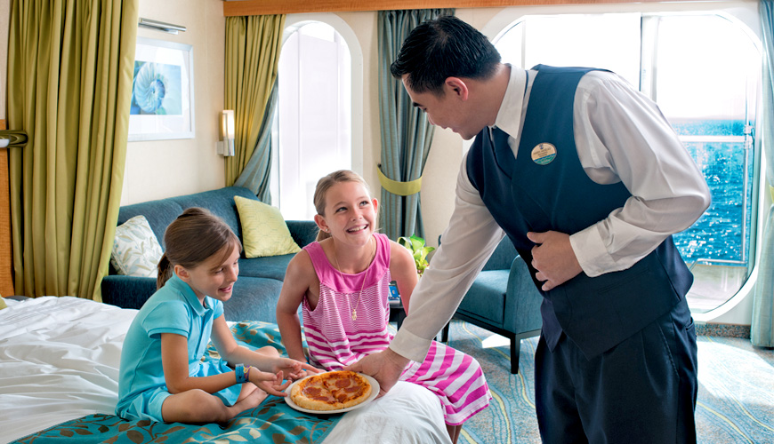 Ngày 05: Trải nghiệm trên Du thuyền