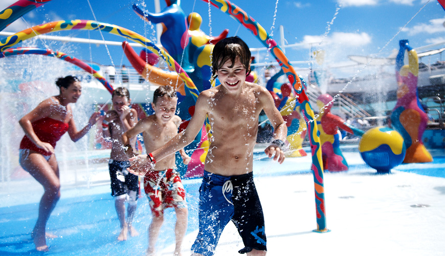 Ngày 04: Thư giãn trên du thuyền