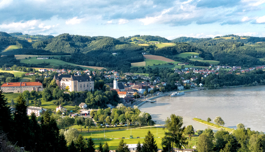 Ngày 06: Grein - Weissenkirchen, Áo