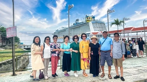 Đoàn khách tham quan Thái Lan, Singapore, Malaysia ngày 25/05/2023