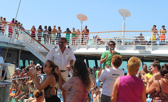 'Đổi gió' Party trên du thuyền 5 sao 'Đổi gió' Party trên du thuyền 5 sao