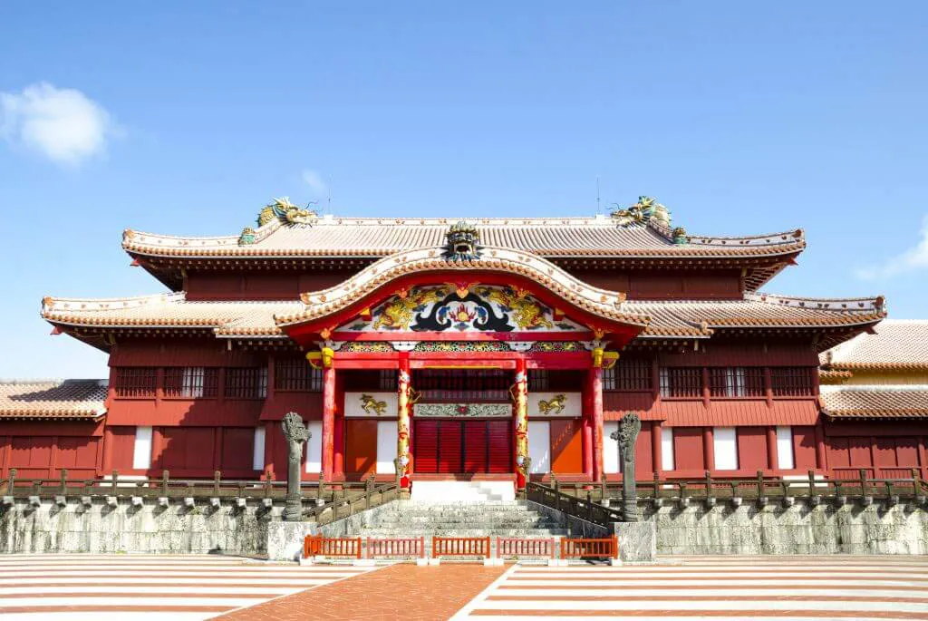 Lâu đài Shuri, một di sản thế giới được UNESCO công nhận. Nguồn: Agoda.com 