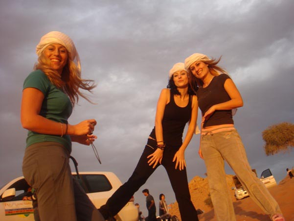 Safari jeep dubai 03.jpg