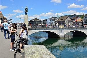 Ngày 01: Zurich, Thụy Sĩ