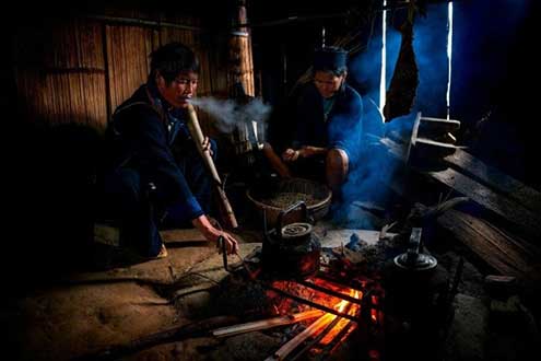 M&ugrave;a đ&ocirc;ng Sapa lơ lửng trong sương m&ugrave;