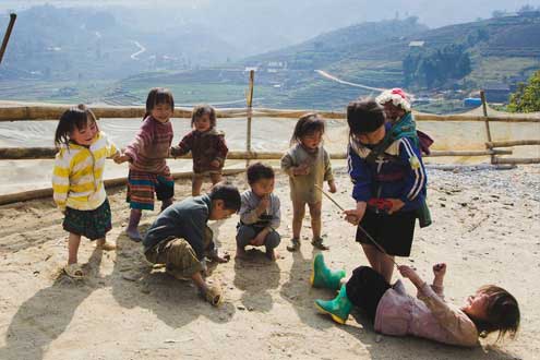 M&ugrave;a đ&ocirc;ng Sapa lơ lửng trong sương m&ugrave;