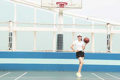 Hoa khôi Nam Em và chuyến trải nghiệm tuyệt vời trên du thuyền 5 sao