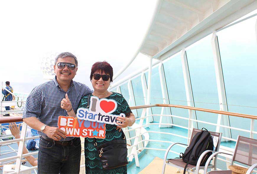 Du khách Star Travel tưng bừng đón lễ 30/04 trên du thuyền 5 sao