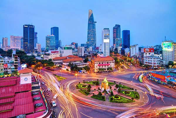 Giáng Sinh Sài Gòn qua những con phố
