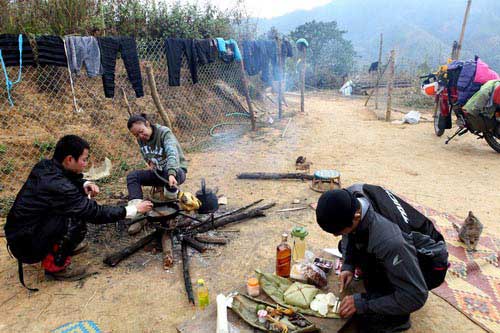 Chuẩn bị đồ ăn cho các chuyến du xuân 