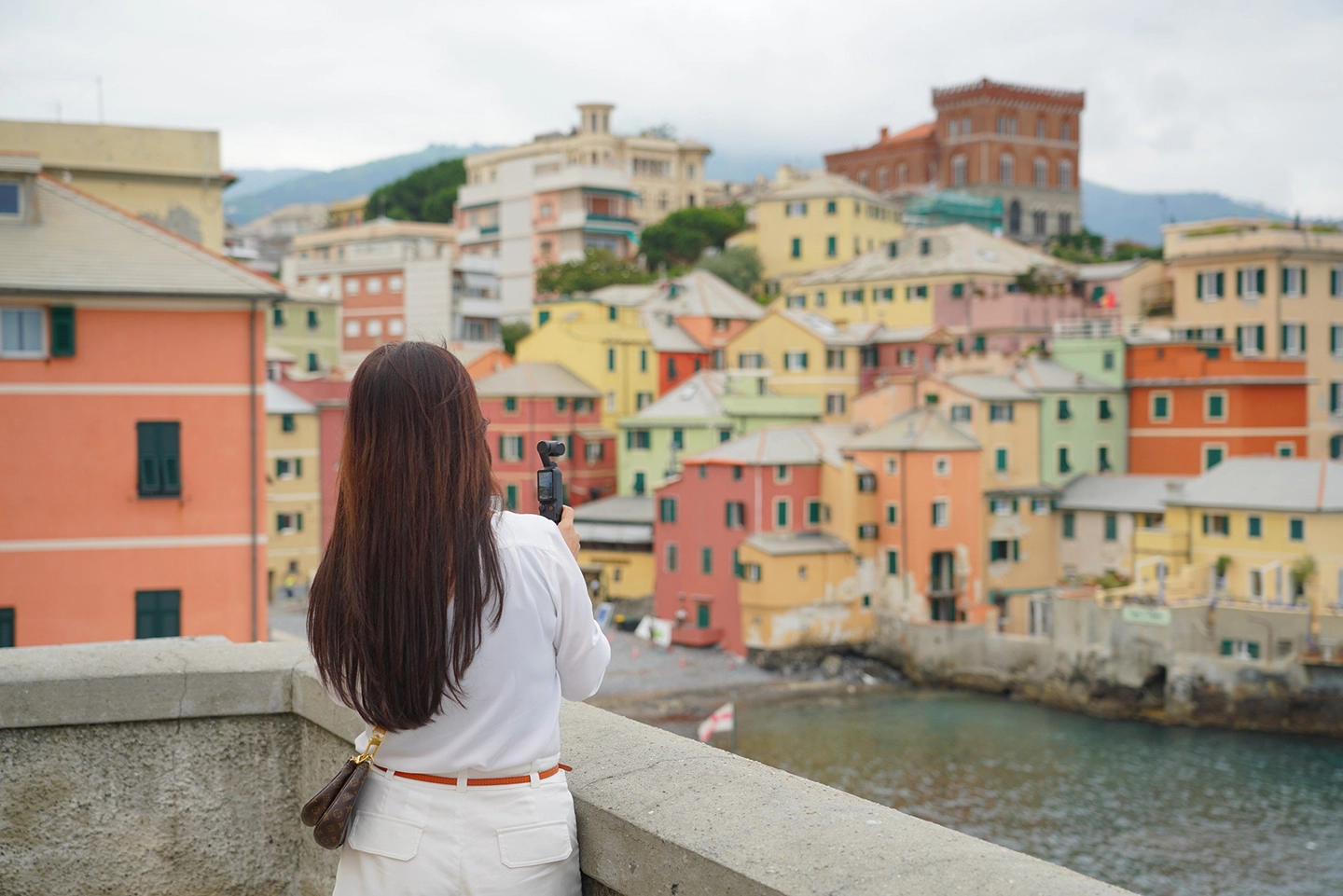 Thành phố hải cảng yên bình Genova