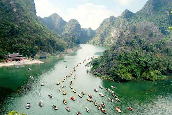 Ninh Bình đón Bằng của UNESCO ghi danh Quần thể danh thắng Tràng An